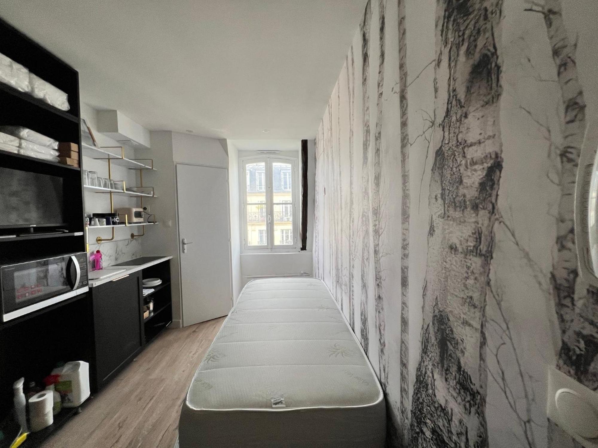 Batignolles, Montmartre Chambre 12M2 , Metro 13 Et 14 باريس المظهر الخارجي الصورة